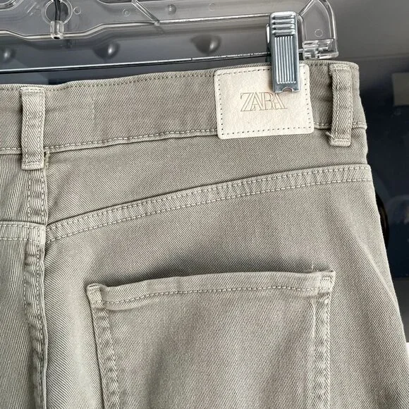 Zara High Rise Flare Fit Jeans Light Khaki - Picture 9 of 10